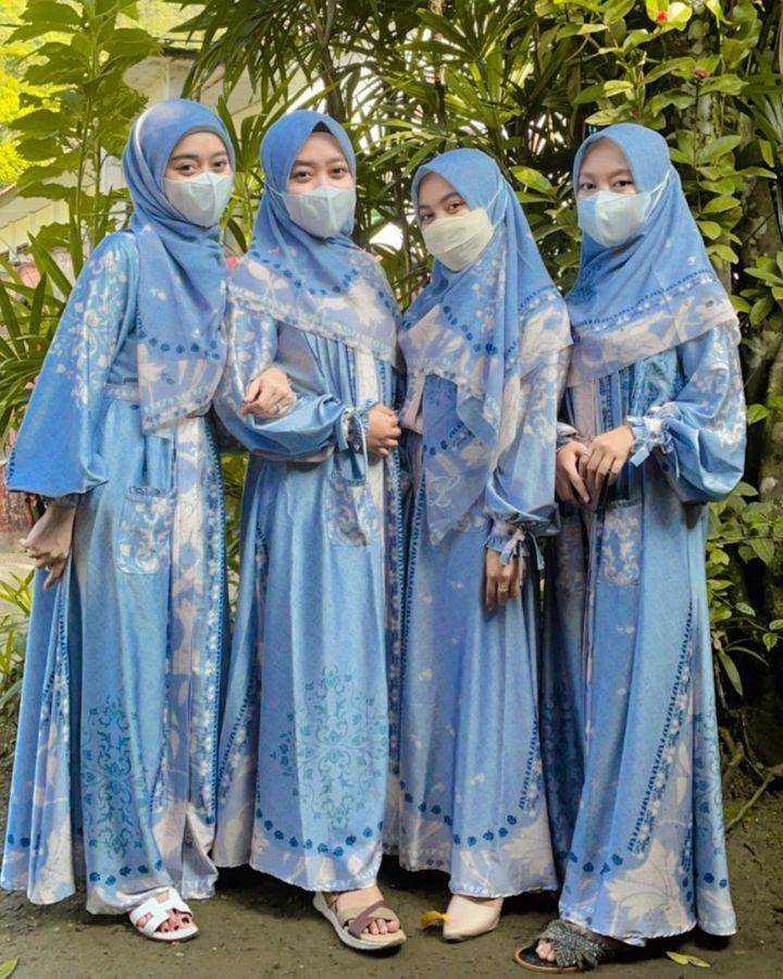 ootd gamis Lesty Kejora (instagram.com/lestykejora)