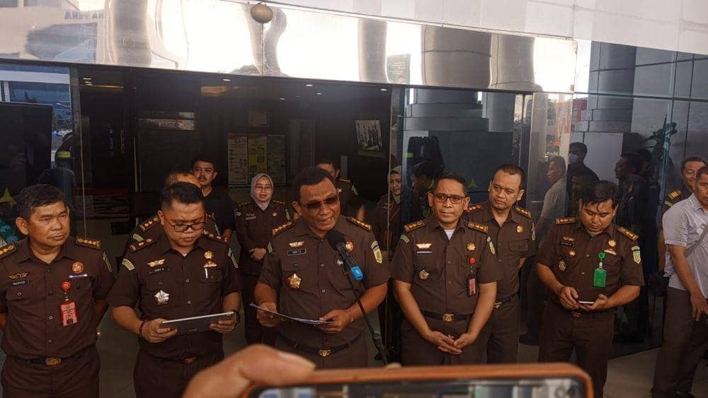 Asisten Tindak Pidana Khusus Kejati Sulsel Yudi Triadi (ketida dari kiri). IDN Times/Aan Pranata