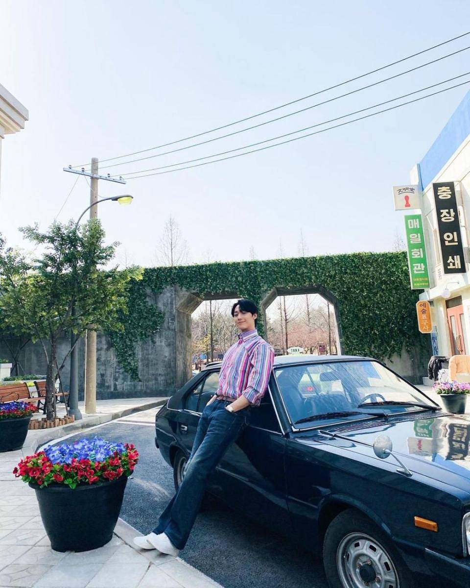 Gaya busana Lee Do Hyun (instagram.com/ldh_sky)