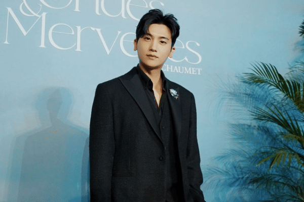 Park Hyung Sik (instagram.com/phs1116)