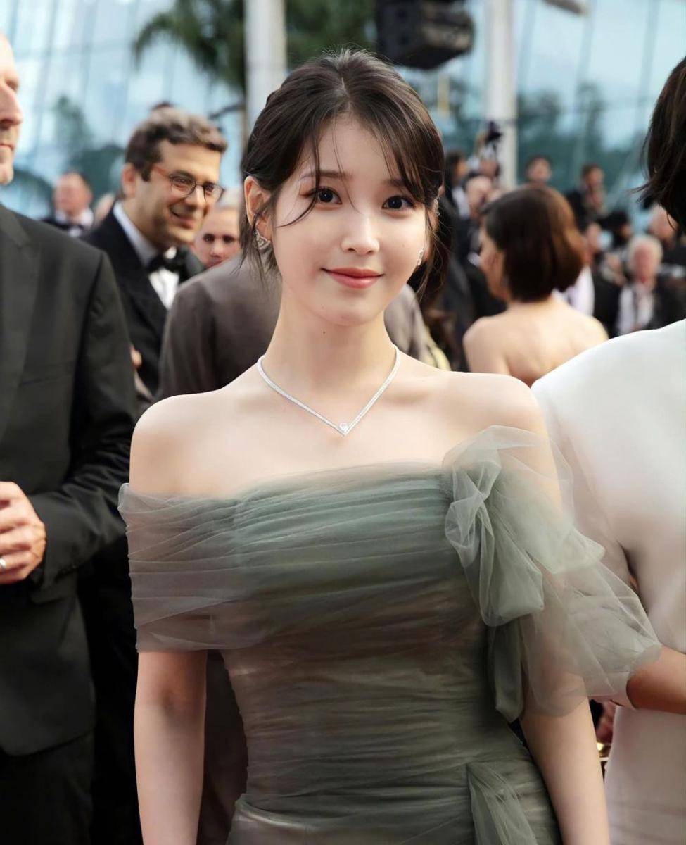 Lee Ji Eun (instagram.com/dlwlrma)