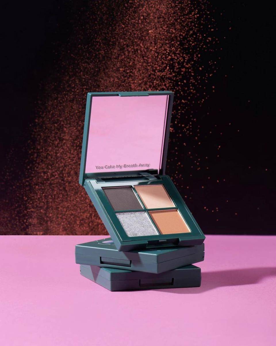 Luxcrime Ultra Dreamy Eyeshadow Compact (instagram.com/luxcrime_id)