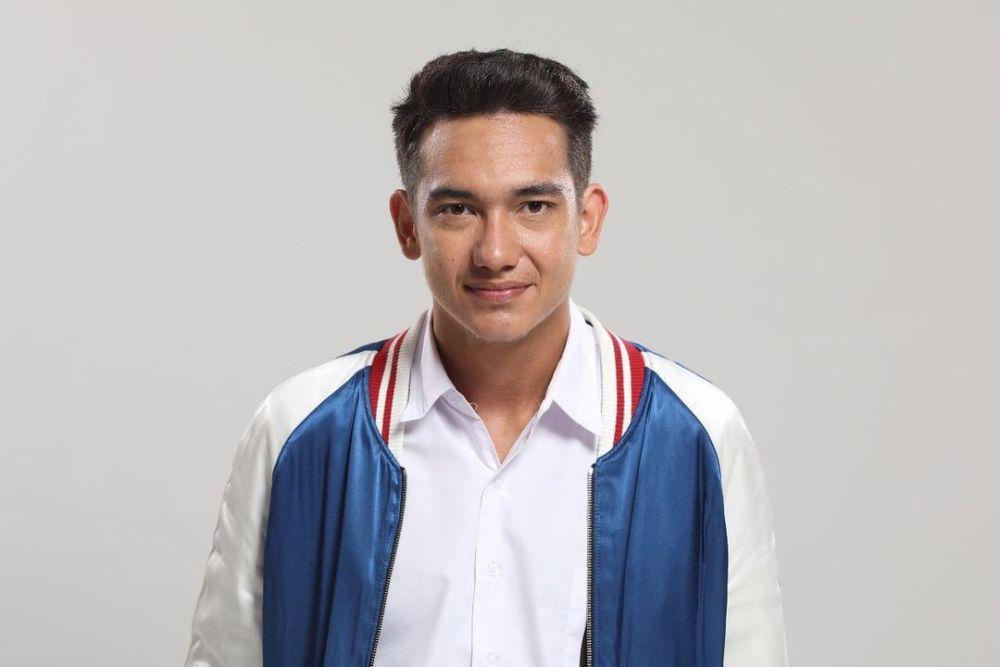 9 Karakter yang Pernah Diperankan Adipati Dolken, Sangat Beragam!