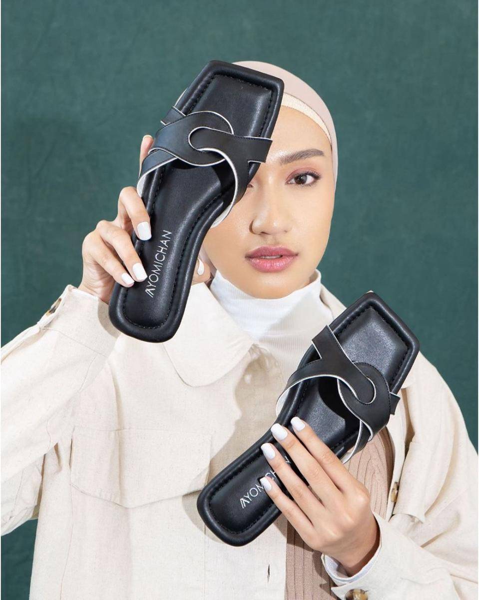 Sandal dari Ayomi Shoes (Instagram/ayomi.shoes)