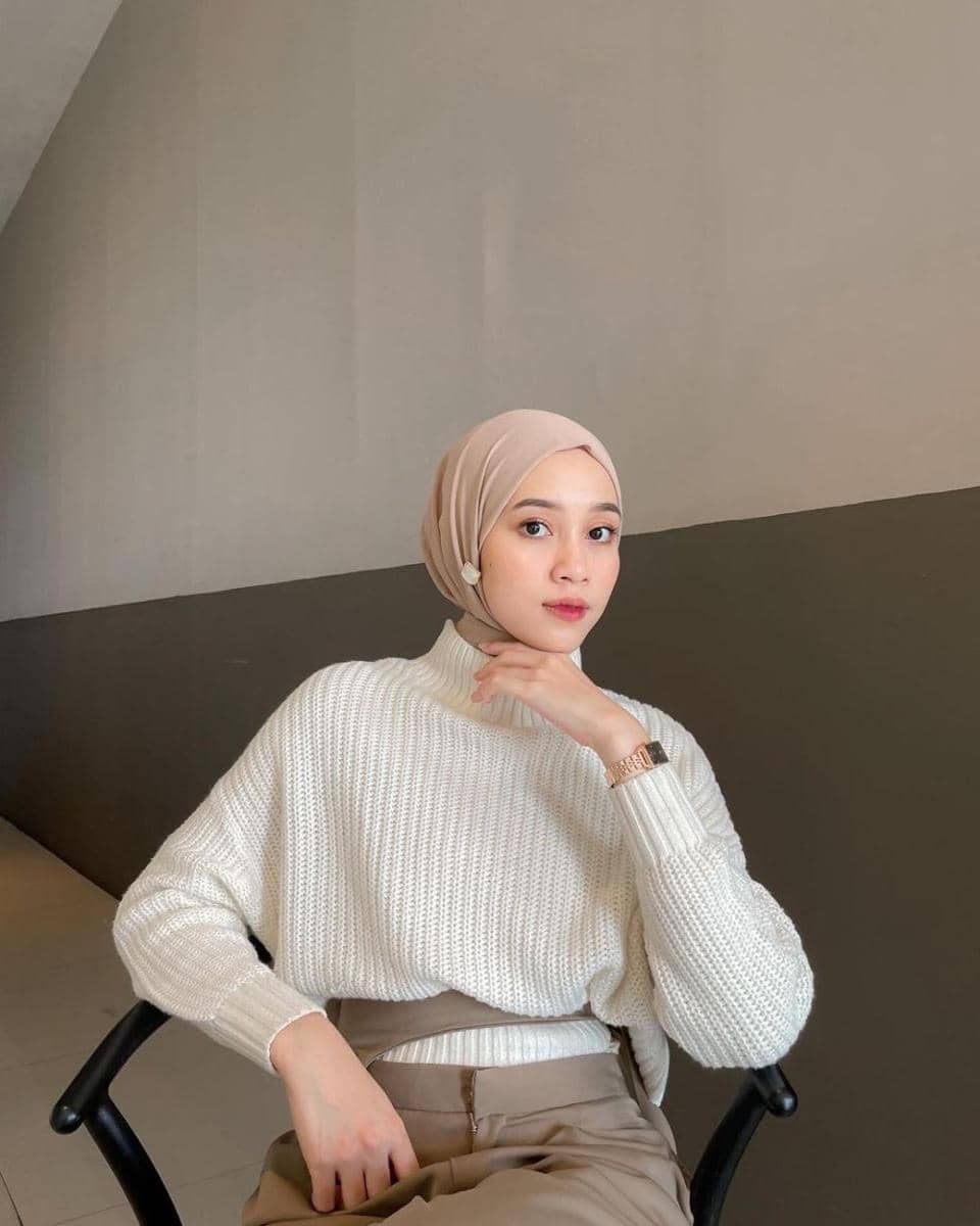 Soft makeup. (instagram.com/vinamaulina)