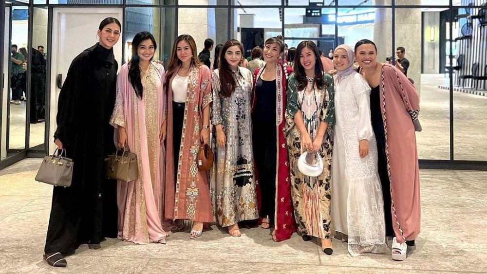 potret geng artis Cendol berbuka puasa bersama (instagram.com/ashanty_ash)