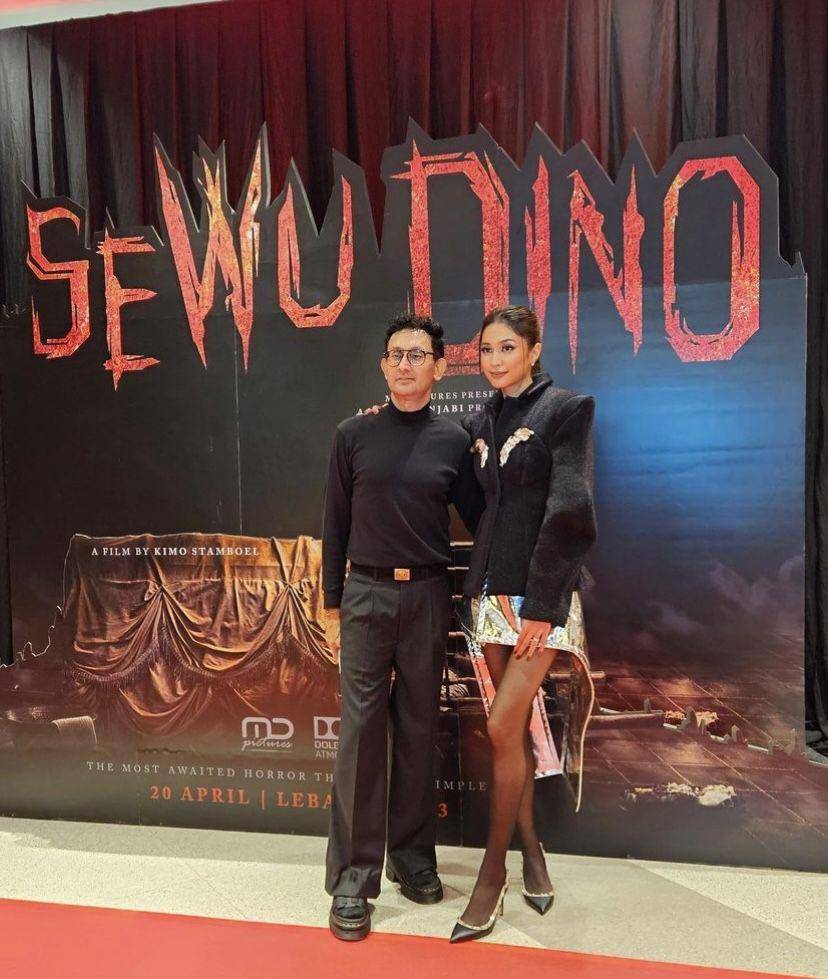 potret Mikha Tambayong di gala premiere film Sewu Dino (instagram.com/miktambayong)