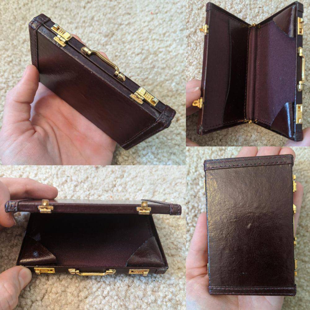 potret miniatur di toko barang bekas (reddit.com/user/Reality_Rose)