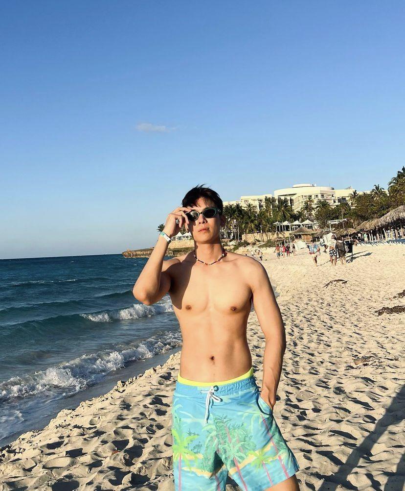 potret liburan Mew Suppasit ke Varadero (instagram.com/mewsuppasit)