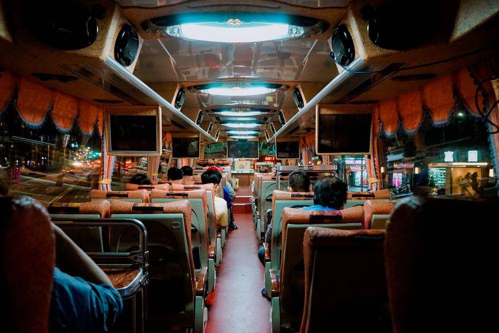ilustrasi naik transportasi umum (pixabay.com/vutrantv)