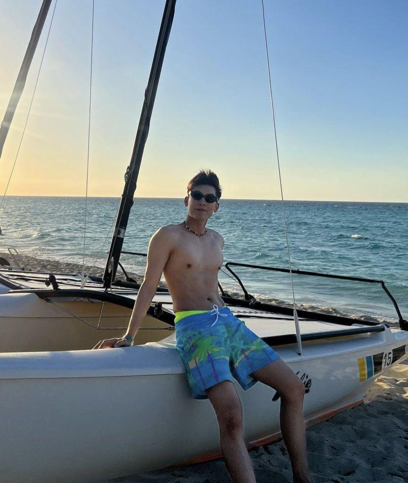 potret liburan Mew Suppasit ke Varadero (instagram.com/mewsuppasit)