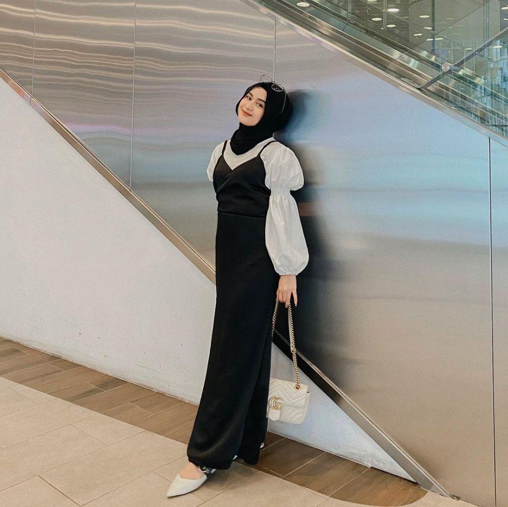 OOTD hijab hangout ala Alifhia Fitri (instagram.com/alifhiafitri)