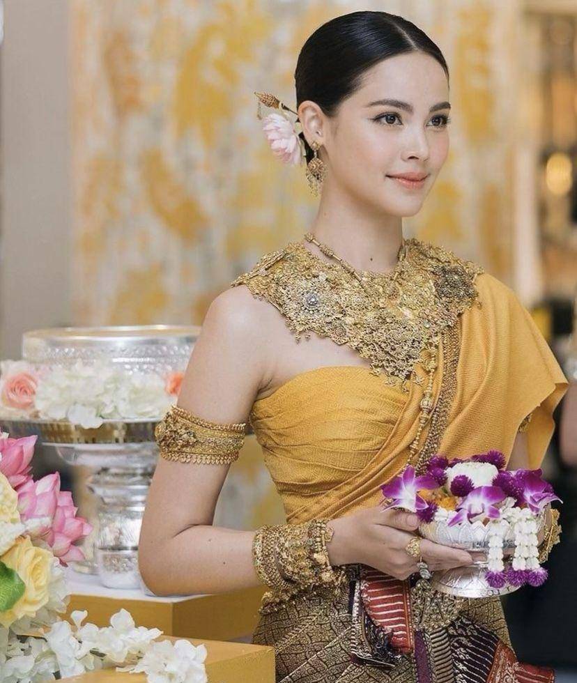 Urassaya Sperbund (instagram.com/urassayas)