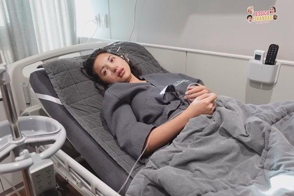 10 Potret Proses Jessica Iskandar Operasi Hidung, Manglingi?