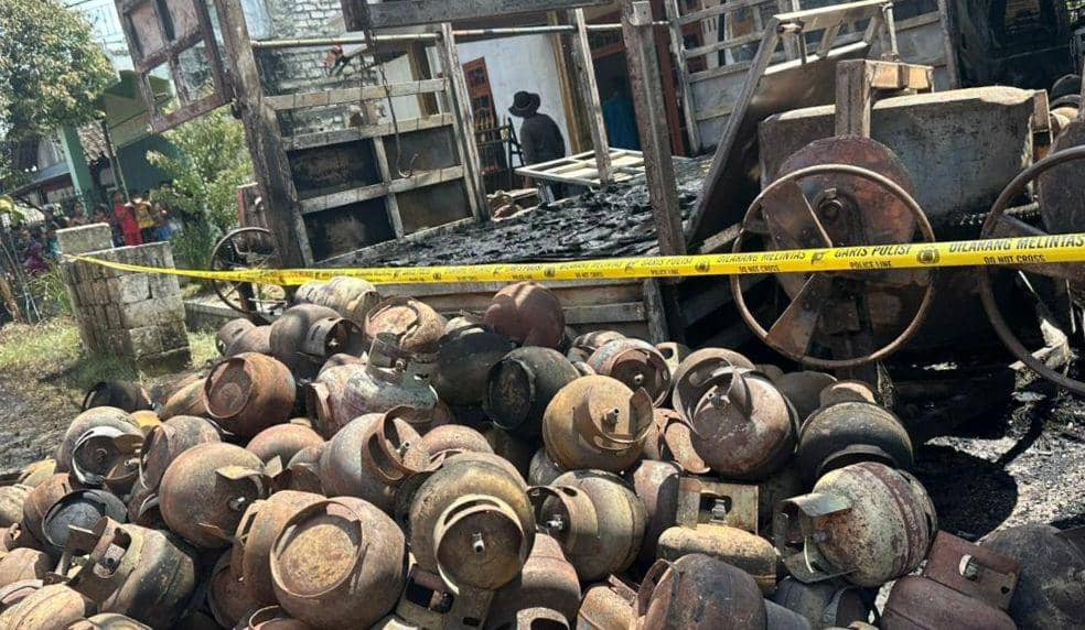 Truk Pengangkut Tabung Elpiji di Tuban Terbakar, 1 Orang Luka