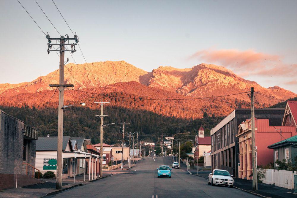 Queenstown, Tasmania (unsplash.com/joshfotho)