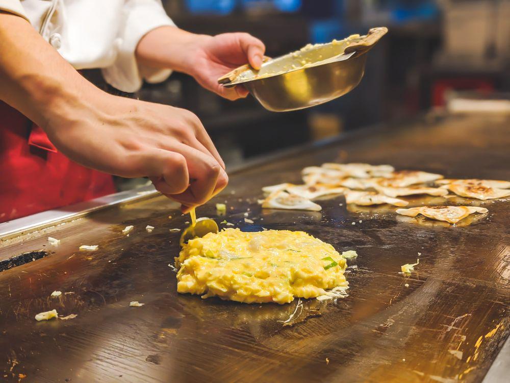 ilustrasi memasak telur (unsplash.com/@dan_fromyesmorecontent)