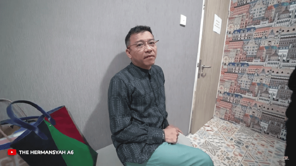 potret keluarga The Hermansyah iktikaf (youtube.com/The Hermansyah)