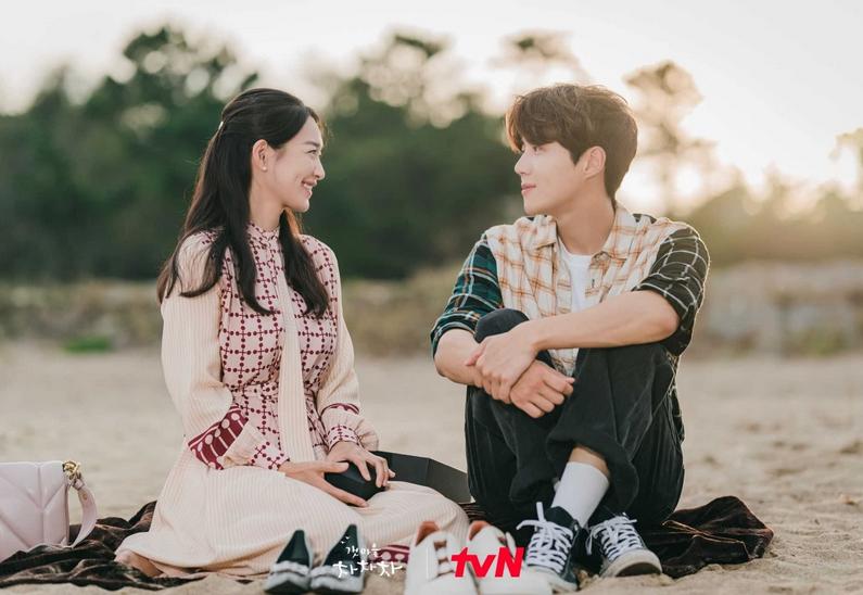 Cuplikan hometown cha cha cha (Dok. tvN/hometown cha cha cha)