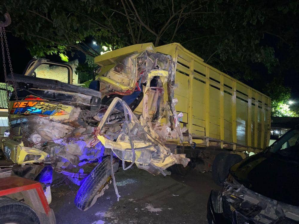 Kecelakaan Maut di Pringsewu, Dua Penumpang Truk Tewas