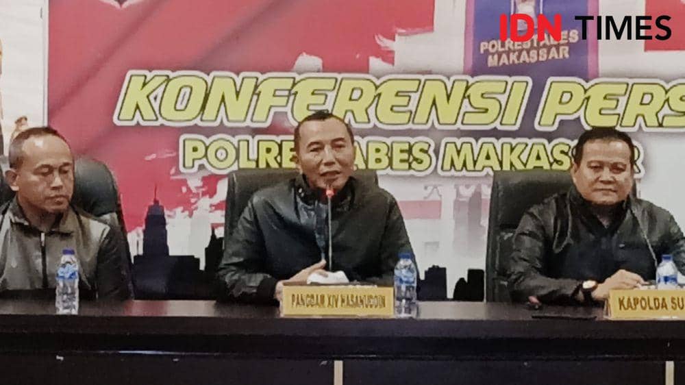 Pangdam XIV Hasanuddin Mayjen TNI Totok Imam Santoso (tengah). (Dahrul Amri/IDN Times Sulsel)