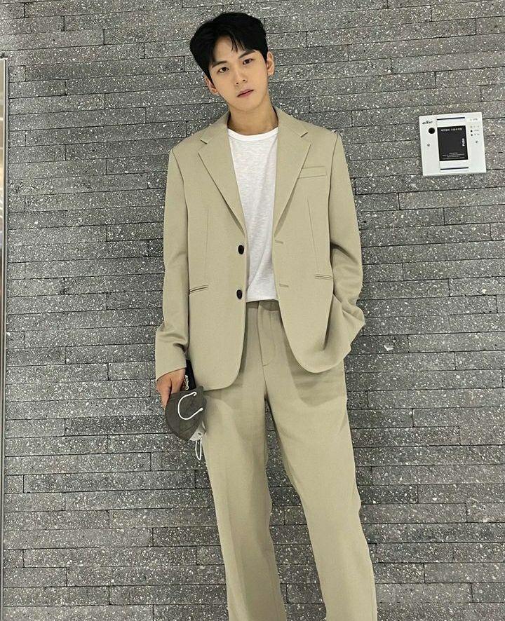 OOTD Kim Ki Hae (instagram.com/ki_hae__)