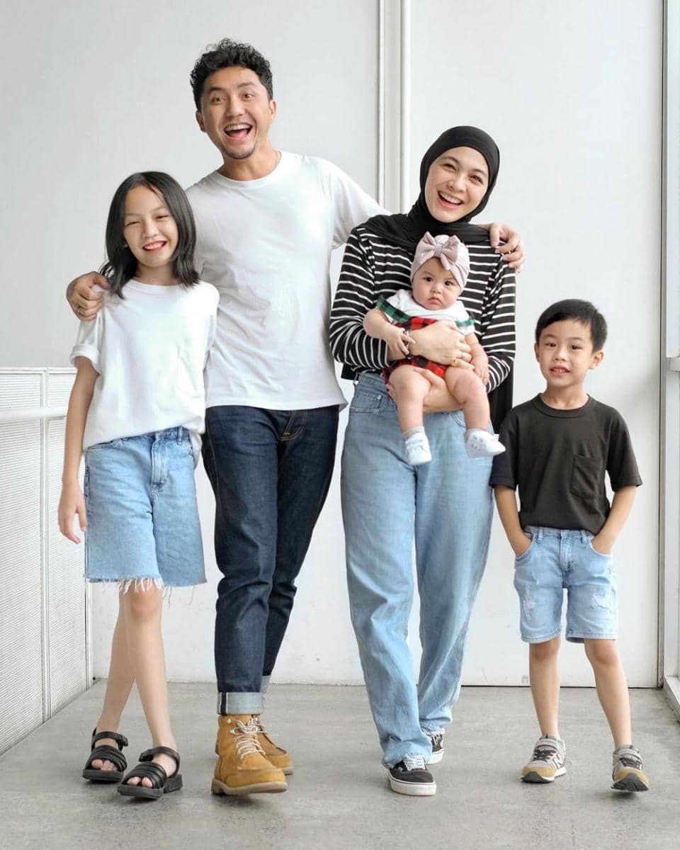 potret keluarga Ananda Omesh (instagram.com/omeshomesh)