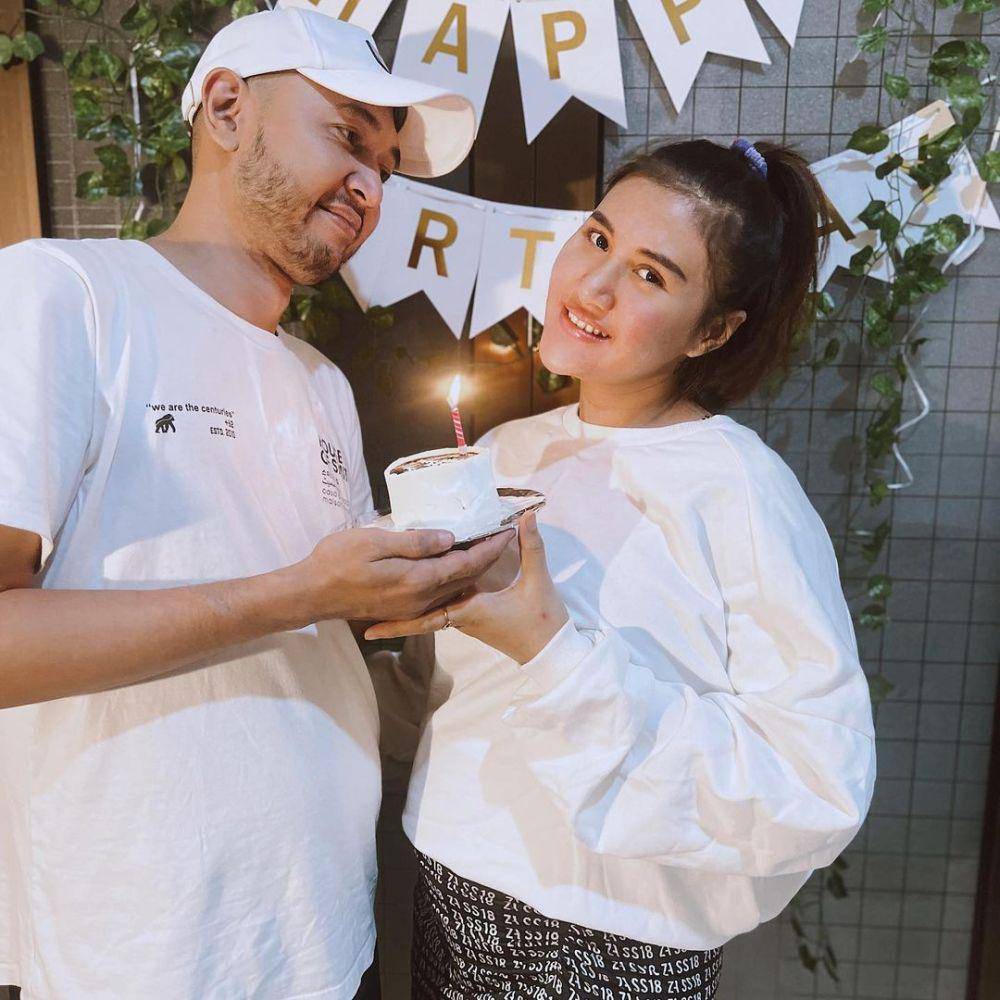 potret Camelia Putri dengan baby bump (instagram.com/cameliaputricp)