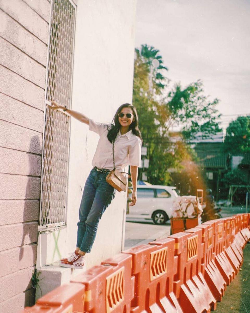 referensi outfit street style ala Indah Permatasari (instagram.com/indahpermatas)