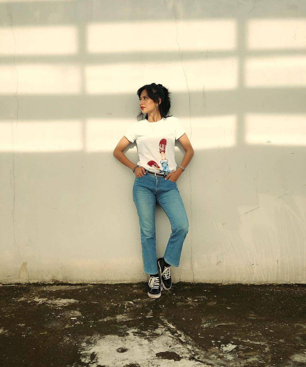 referensi outfit street style ala Indah Permatasari (instagram.com/indahpermatas)