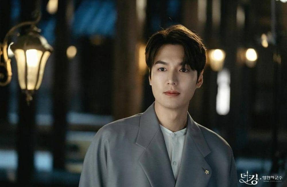 Lee Min Ho di drama The King Eternal Monarch (instagram.com/sbsdrama.official)