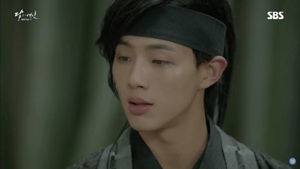 Ji Soo di drama Moon Lovers: Scarlet Heart Ryeo (youtube.com/SBS NOW / SBS 공식 채널)
