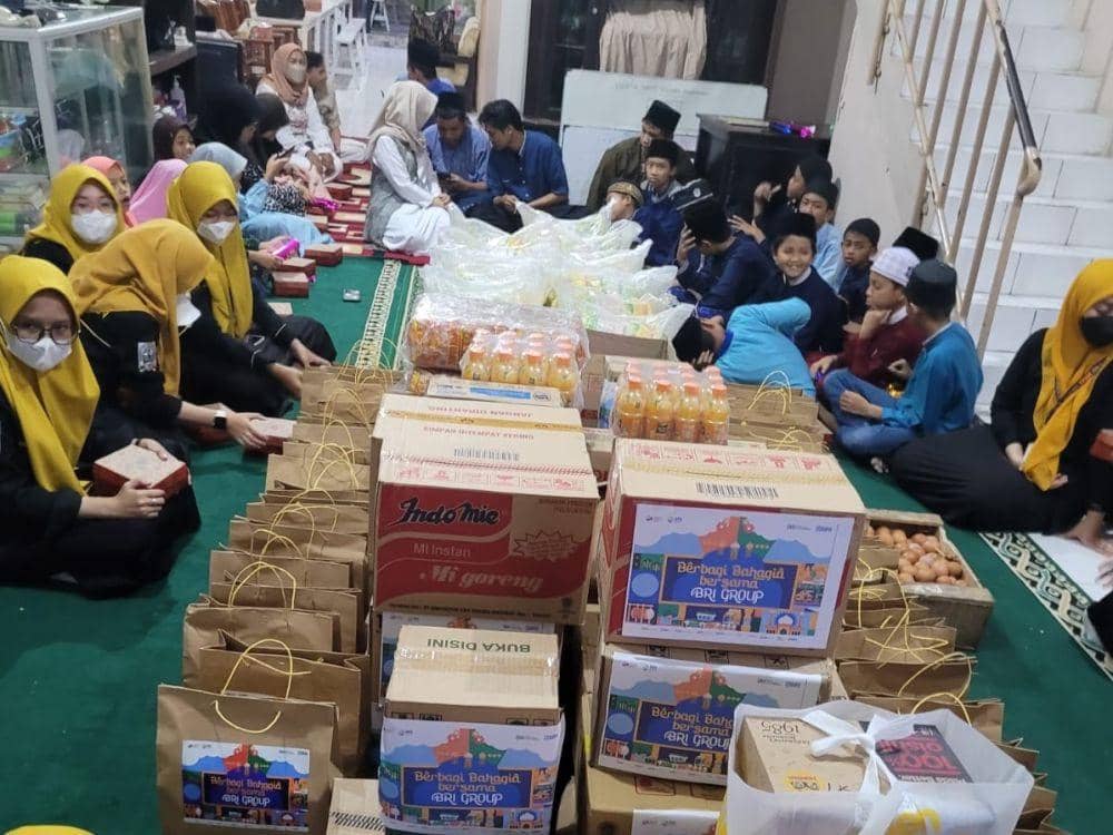 Maknai Bulan Ramadan, BRI Berbagi Kebahagiaan di Panti Asuhan Semarang