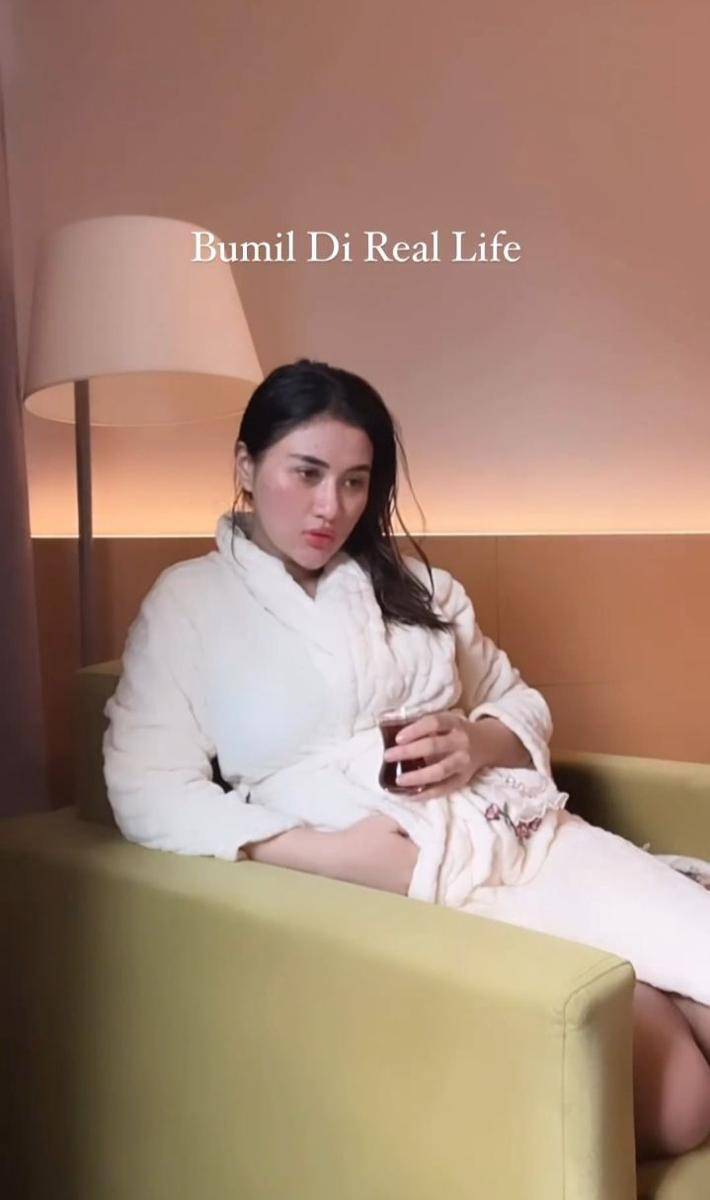 potret Camelia Putri dengan baby bump (instagram.com/cameliaputricp)
