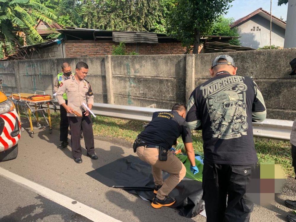 Jatuh dari JPO Tol Jorr, Balita Selamat Dipeluk Jasad Ibunya. (Dokumen Polres Metro Bekasi Kota)