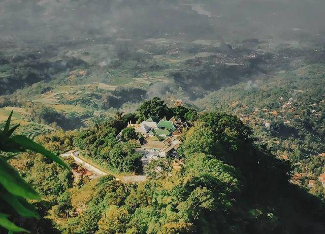 makam Sunan Muria dari ketinggian (instagram.com/misbah.muniir)