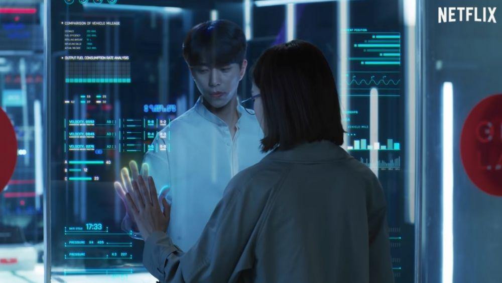 still cut My Holo Love (youtube.com/netflixkcontent)