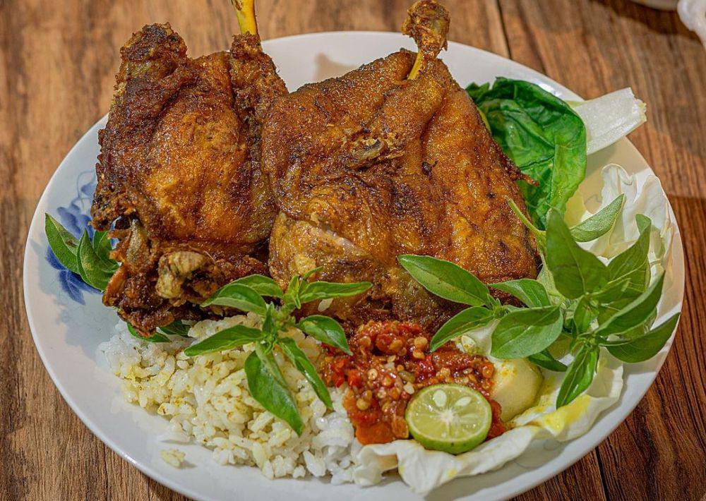 Bebek Goreng Papin (instagram.com/gito_este)