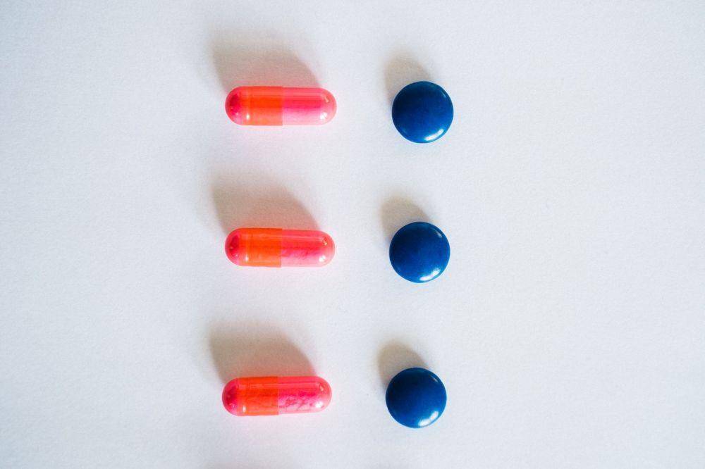 ilustrasi obat-obatan (pexels.com/Anna Tarazevich)