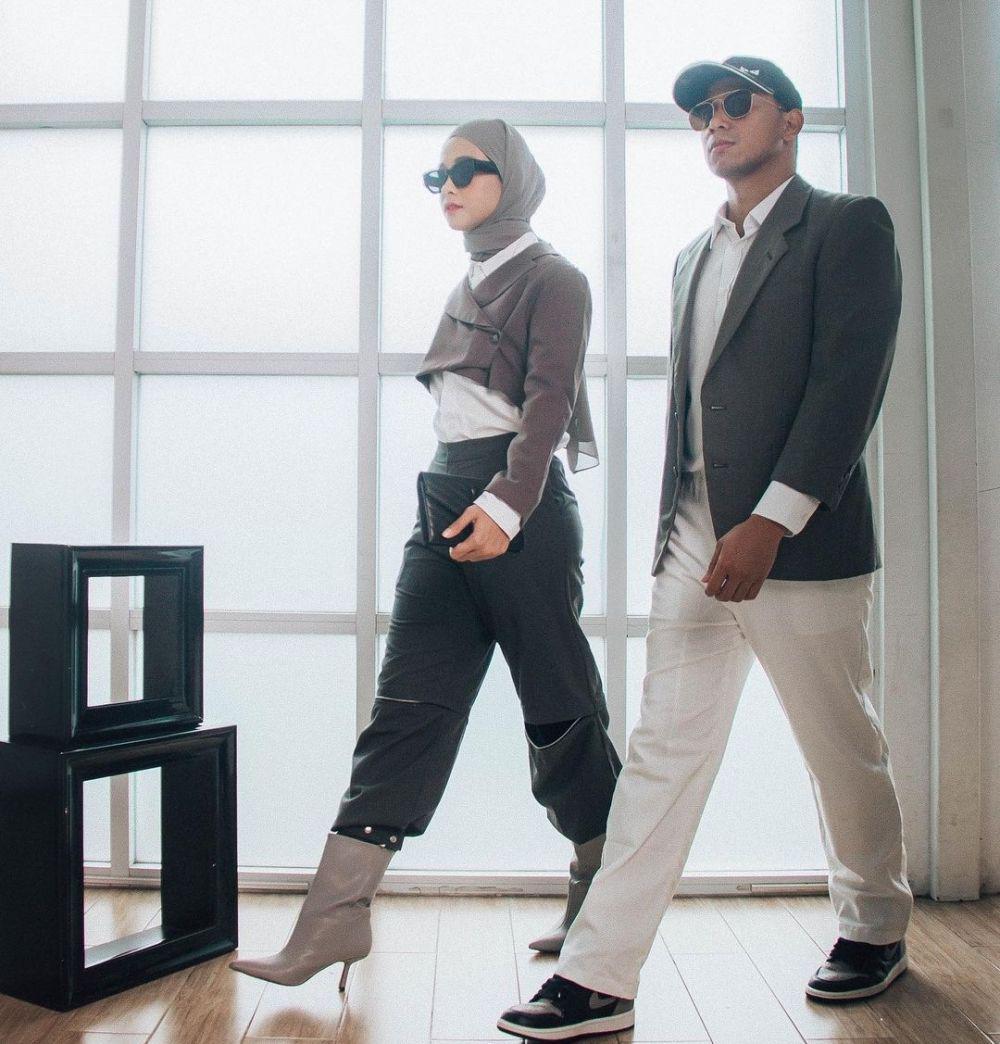 Poppy Bunga bersama suami (instagram.com/poppybungariphat)