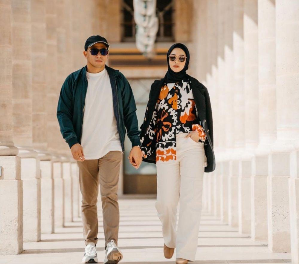 Poppy Bunga bersama suami (instagram.com/poppybungariphat)