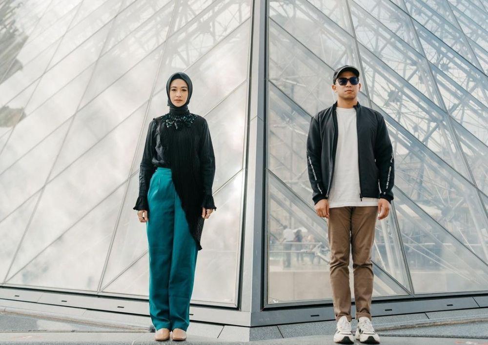 Poppy Bunga bersama suami (instagram.com/poppybungariphat)