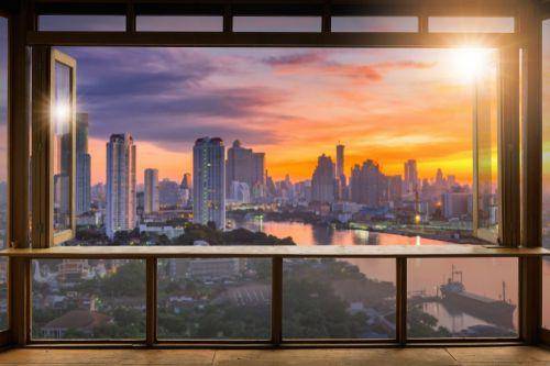 Ilustrasi berbuka di rooftop melihat sunset (Shutterstock/24novembers)