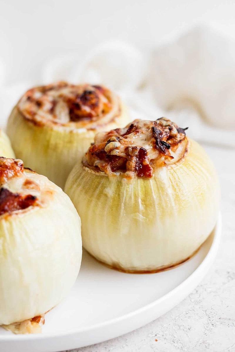 Resep Bawang Bombai Panggang Isi Telur dan Kentang, Rasanya Legit!