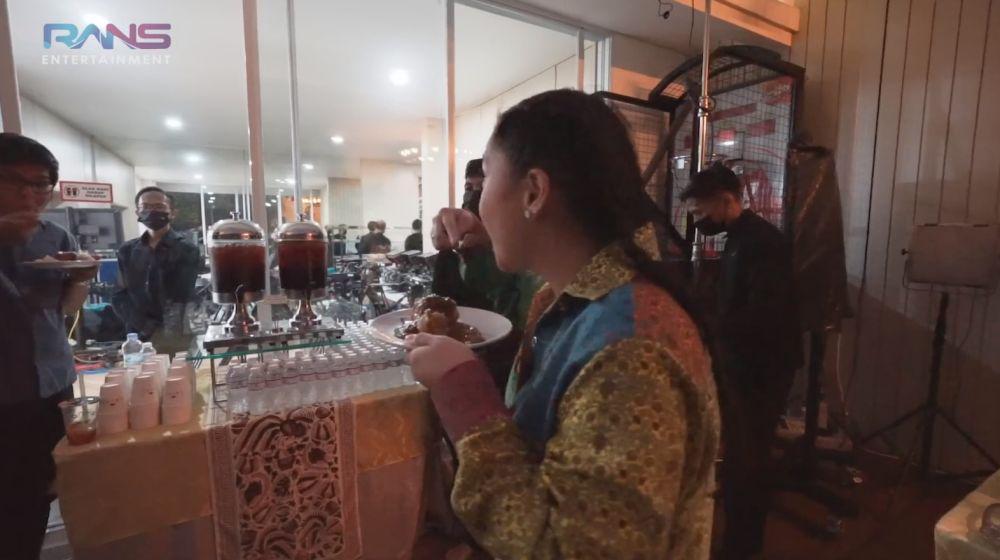 buka puasa Nagita (YouTube.com/Rans Entertainment)