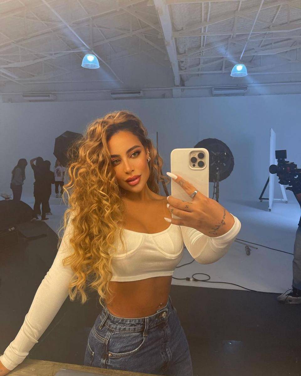 Rafaella Santos (instagram.com/rafaella)