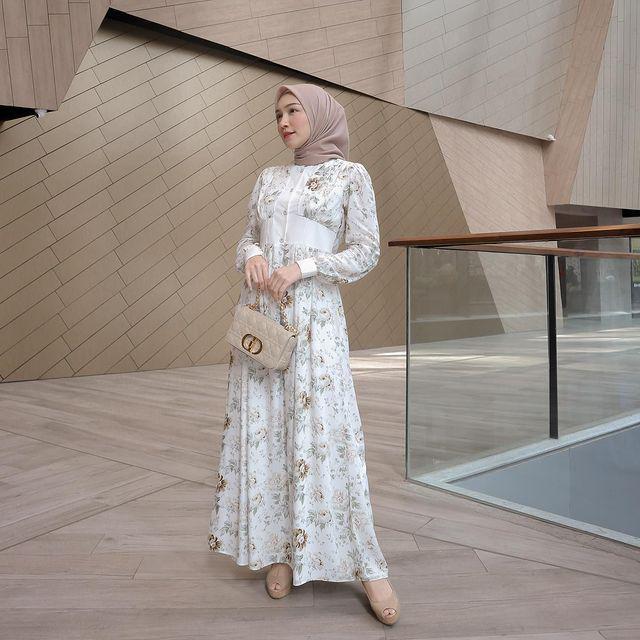 Melody Prima dengan dress pastelnya (instagram.com/melodyprima)
