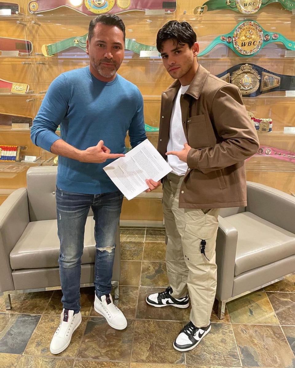 Oscar De La Hoya (instagram.com/oscardelahoya)