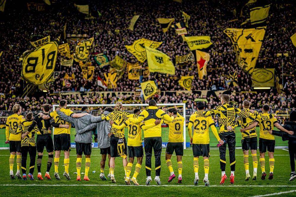 Borussia Dortmund (instagram.com/raphaelguerreiro14)