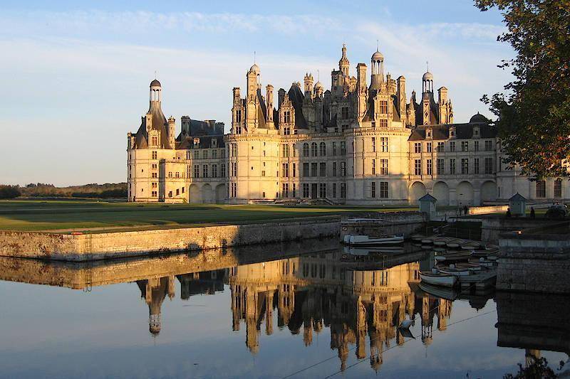 istana prancis dengan gaya arsitektur renaissance (francethisway.com)